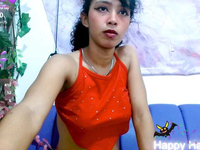gisela18 live cam on BongaCams