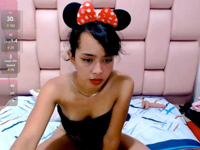 gisela18 live cam on BongaCams