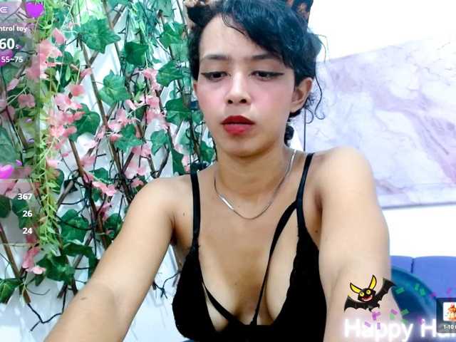 gisela18 live cam on BongaCams