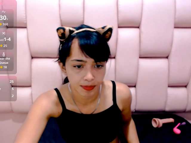 gisela18 live cam on BongaCams