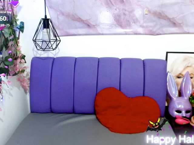 gisela18 live cam on BongaCams