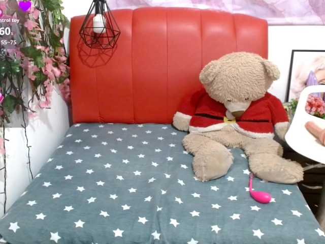 gisela18 live cam on BongaCams