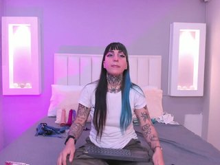 Izzy-Moon Porn Show
