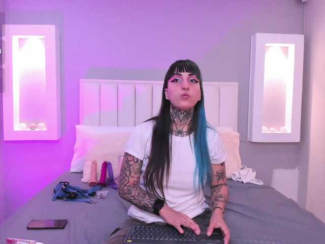 Izzy-Moon