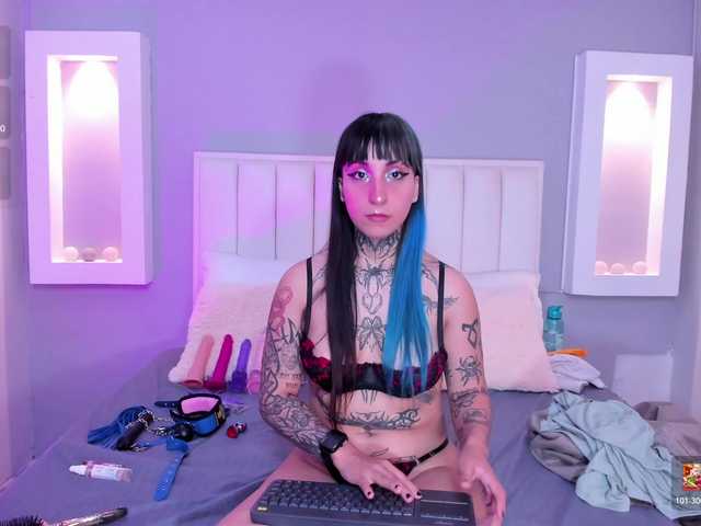 Izzy-Moon