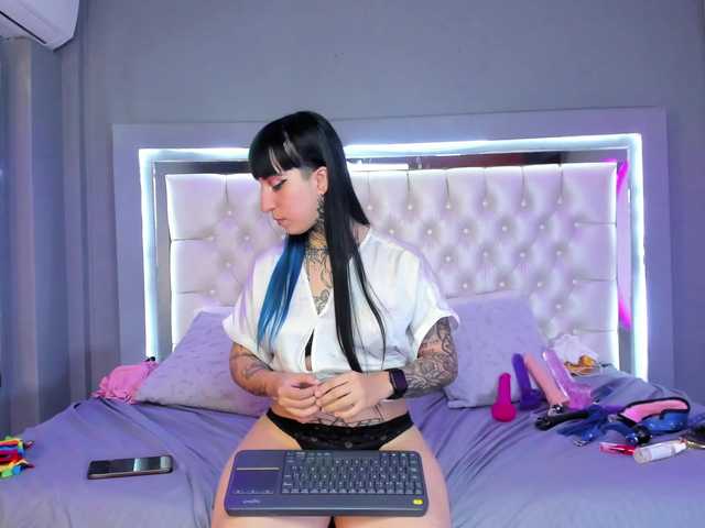 Izzy-Moon