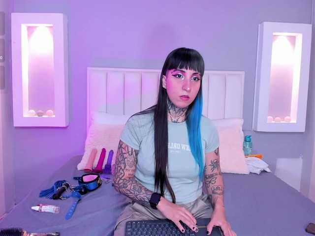 Izzy-Moon