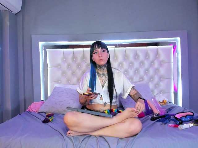 Izzy-Moon