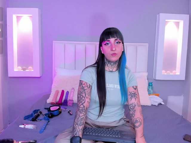 Izzy-Moon