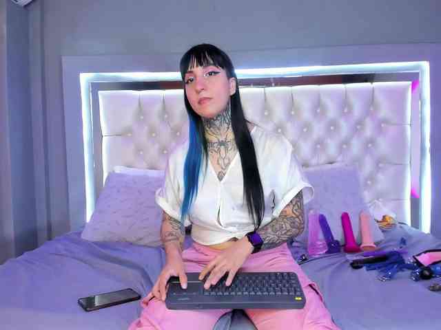 Izzy-Moon