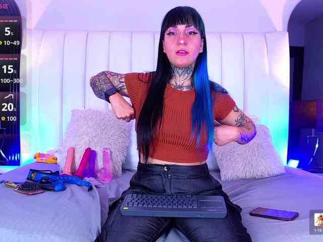 Izzy-Moon