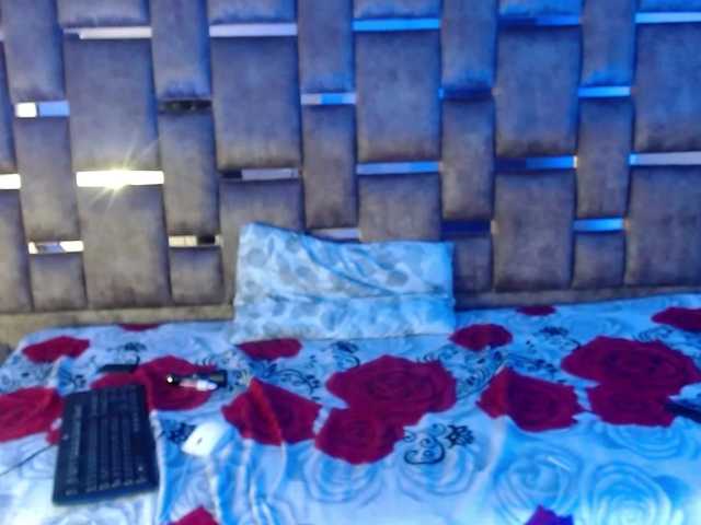 Afrodita2003 live cam on BongaCams