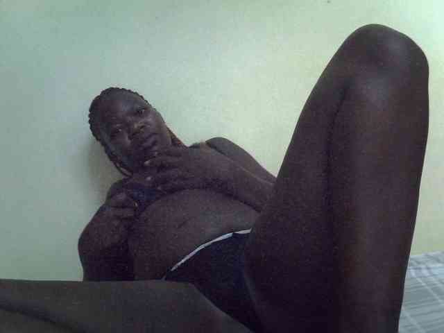 Prettyblacky webcam