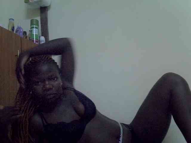 Prettyblacky webcam