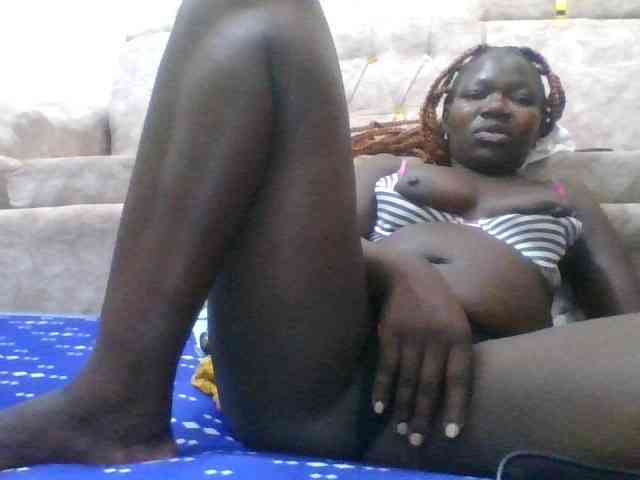 Prettyblacky webcam