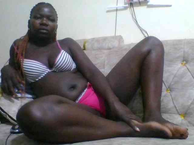 Prettyblacky webcam