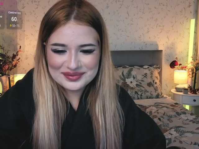 Kitty-m1la live cam on BongaCams