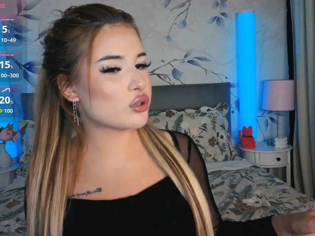Kitty-m1la live cam on BongaCams