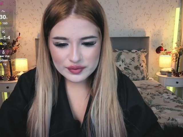 Kitty-m1la live cam on BongaCams