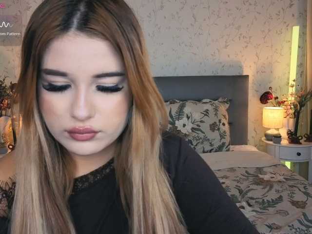 Kitty-m1la live cam on BongaCams