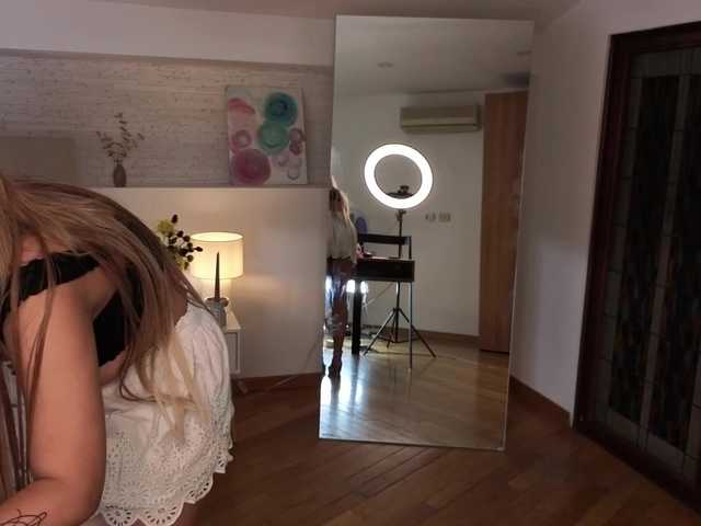 Kitty-m1la live cam on BongaCams