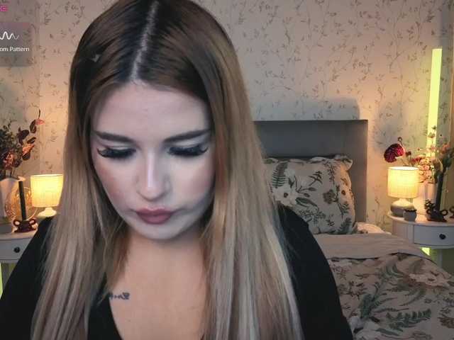 Kitty-m1la live cam on BongaCams
