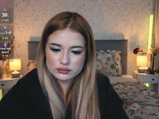 Kitty-m1la live cam on BongaCams
