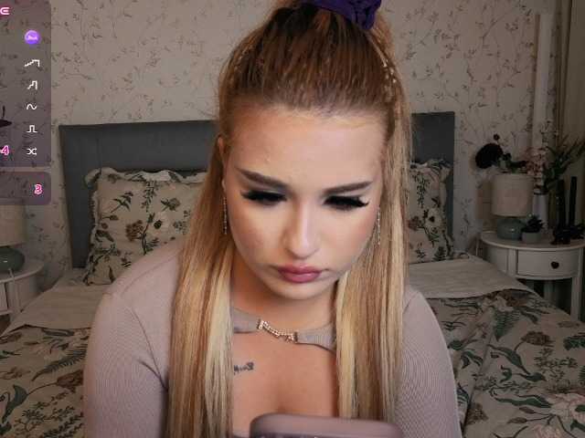 Kitty-m1la live cam on BongaCams
