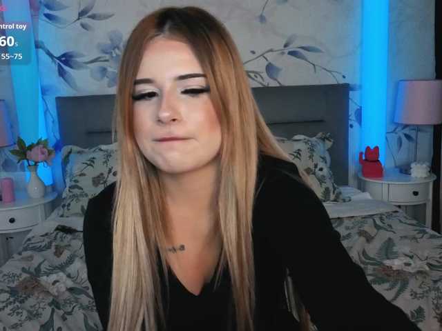 Kitty-m1la live cam on BongaCams