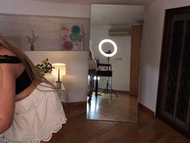 Kitty-m1la live cam on BongaCams