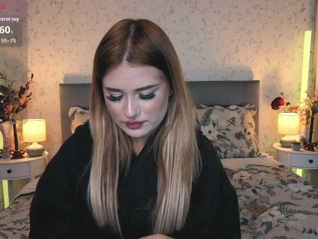 Kitty-m1la live cam on BongaCams