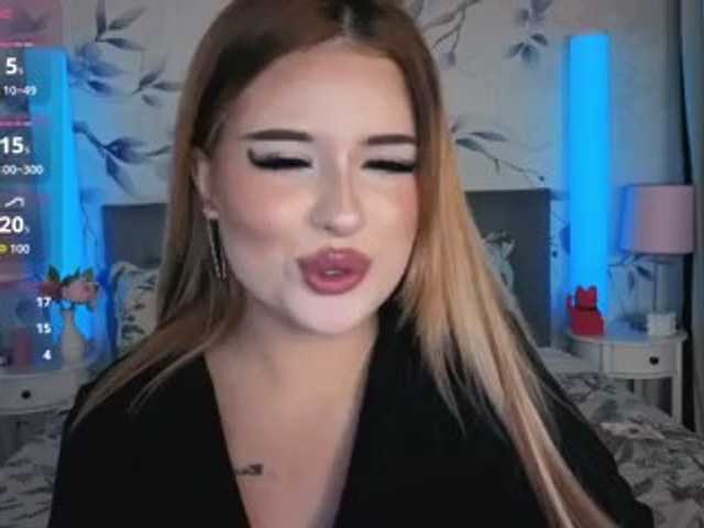 Kitty-m1la live cam on BongaCams