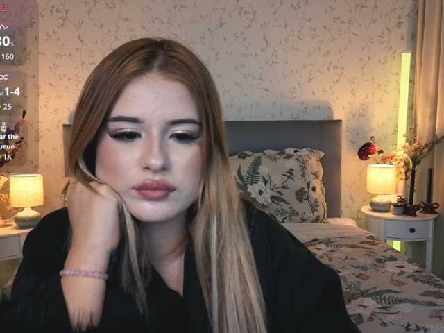 Kitty-m1la live cam on BongaCams