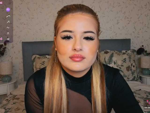 Kitty-m1la live cam on BongaCams