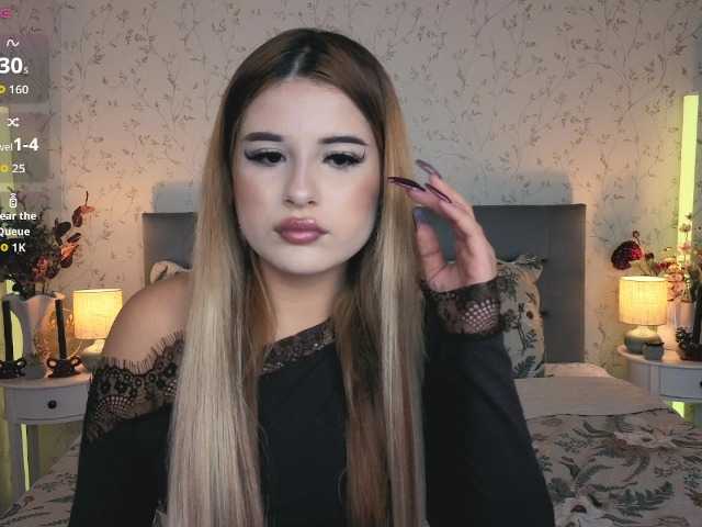 Kitty-m1la live cam on BongaCams