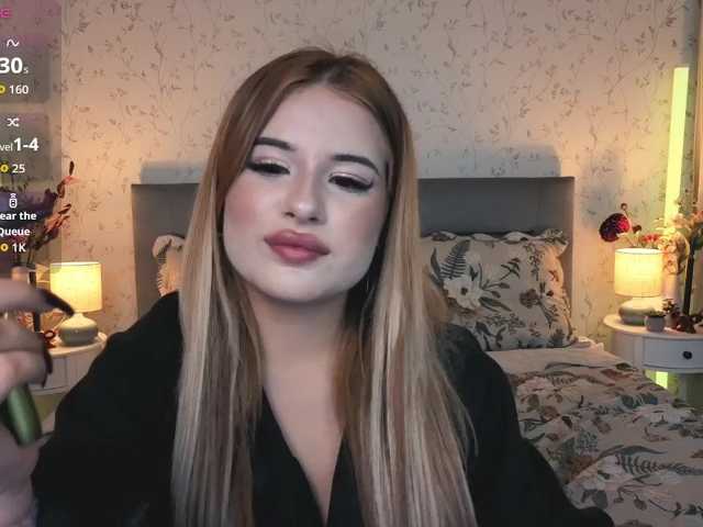 Kitty-m1la live cam on BongaCams