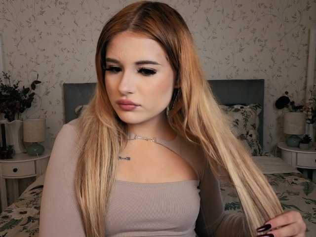 Kitty-m1la live cam on BongaCams