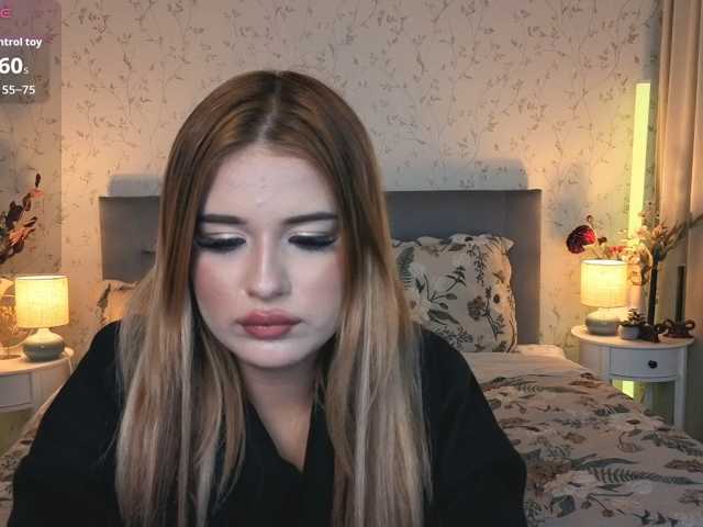 Kitty-m1la live cam on BongaCams