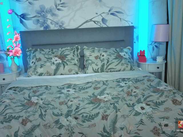 Kitty-m1la live cam on BongaCams