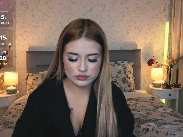 Kitty-m1la live cam preview