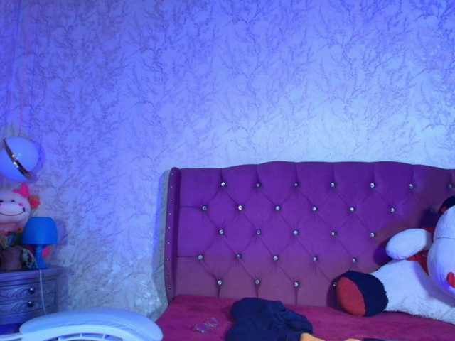 Ximenasilver live cam on BongaCams