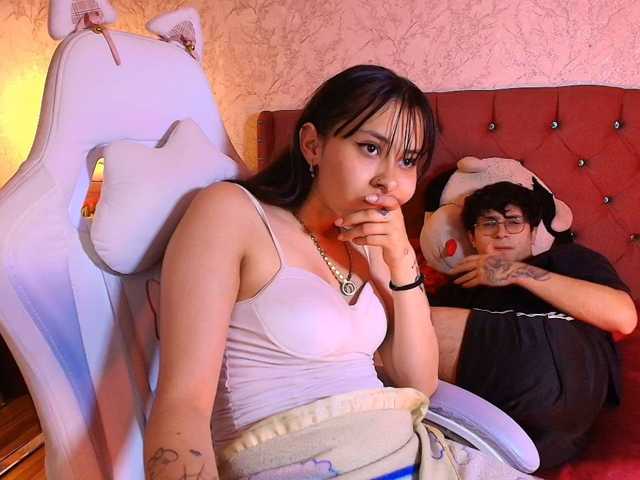 Ximenasilver live cam on BongaCams