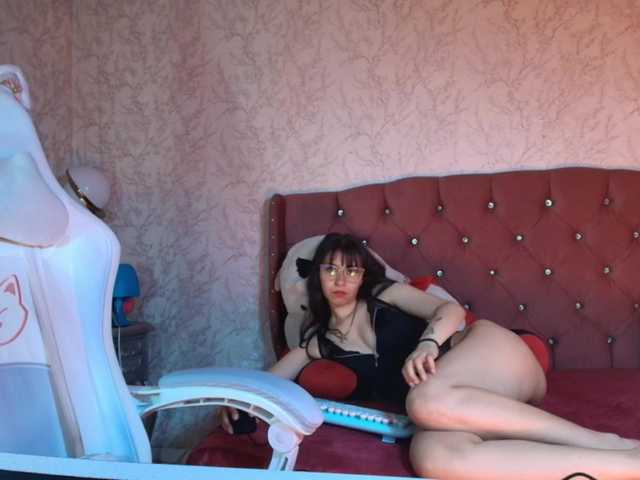 Ximenasilver live cam on BongaCams