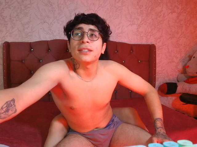 Ximenasilver live cam on BongaCams