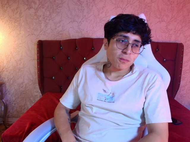 Ximenasilver live cam on BongaCams