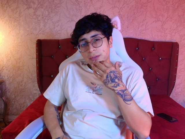 Ximenasilver live cam on BongaCams