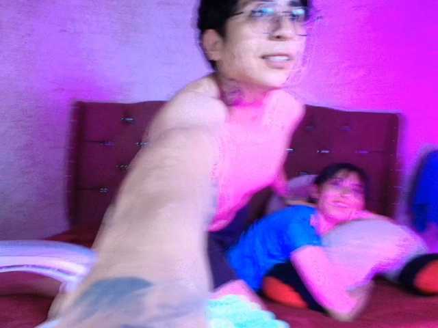 Ximenasilver live cam on BongaCams