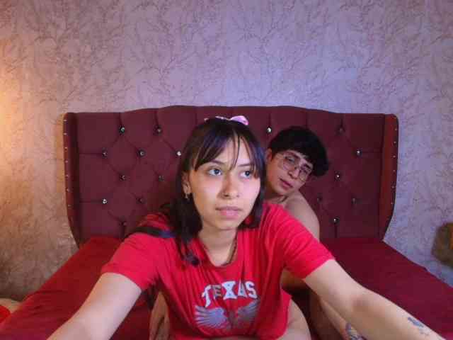 Ximenasilver live couple cam on bongacams