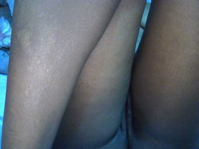 sweetbooty2 live cam on BongaCams