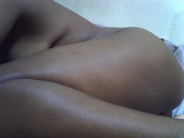 sweetbooty2 live cam preview